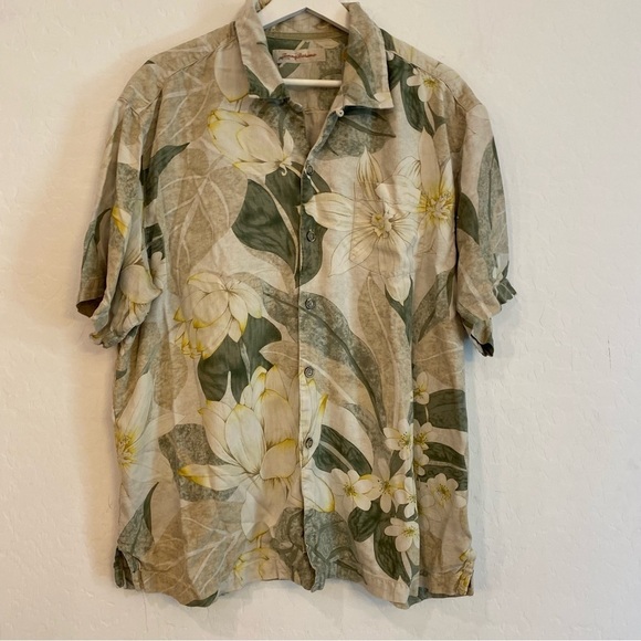 Tommy Bahama Floral Tan Hawaiian Shirt - Picture 1 of 9